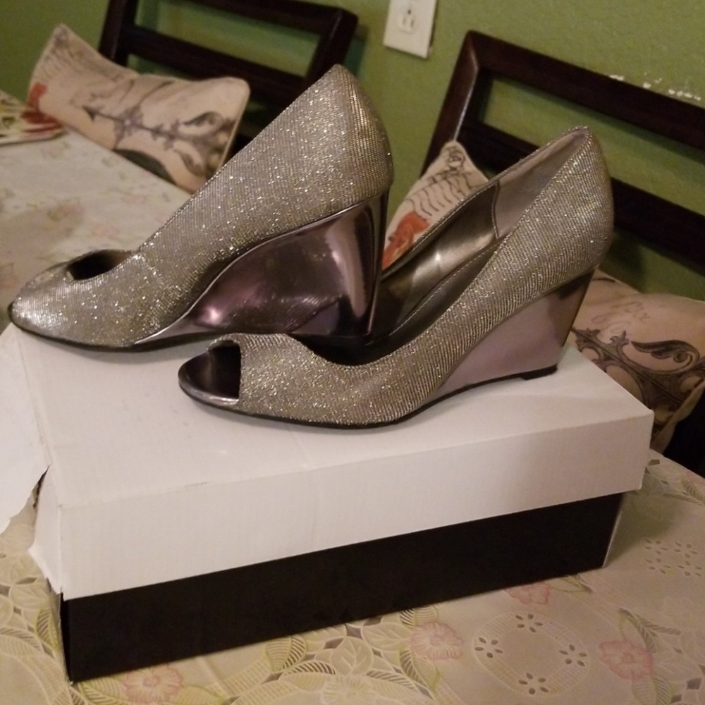 Wedges heels